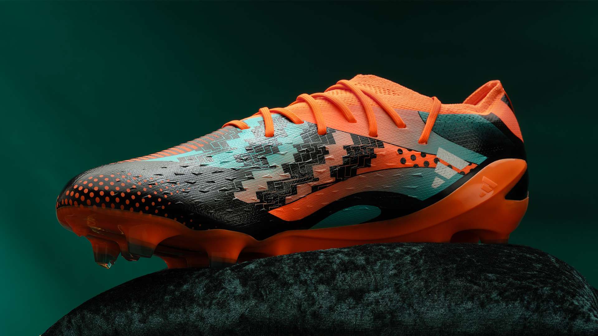 2-2！梅球王＝助攻王！381次助攻现役第一人，其他没人过300的.