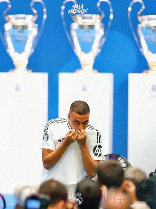 倒计时!西媒:皇马准备让姆巴佩6月6日伯纳乌亮相 倒计时!西媒:皇马准备让姆巴佩6月6日伯纳乌亮相